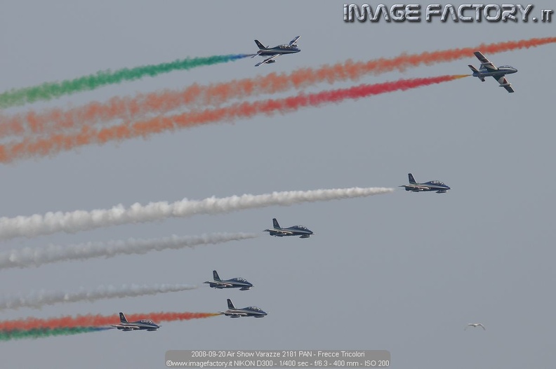 2008-09-20 Air Show Varazze 2181 PAN - Frecce Tricolori.jpg